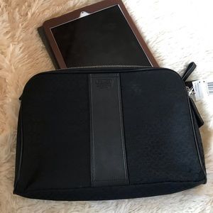NWT Authentic Coach Signature iPad/ cosmetic  bag